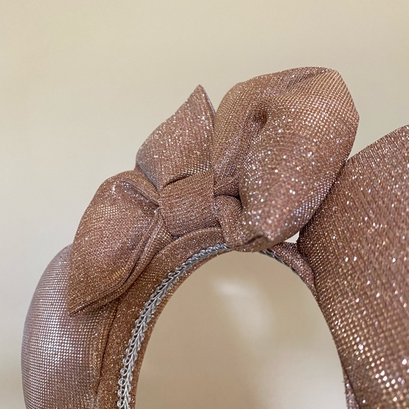 Rose Gold Minnie Ears - Picture 3 of 6